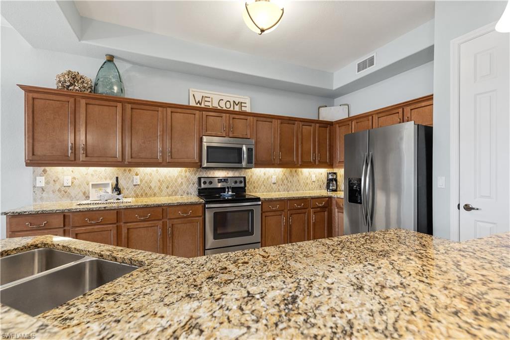 198 Shadroe Cove Cir 502 Property Photo 17