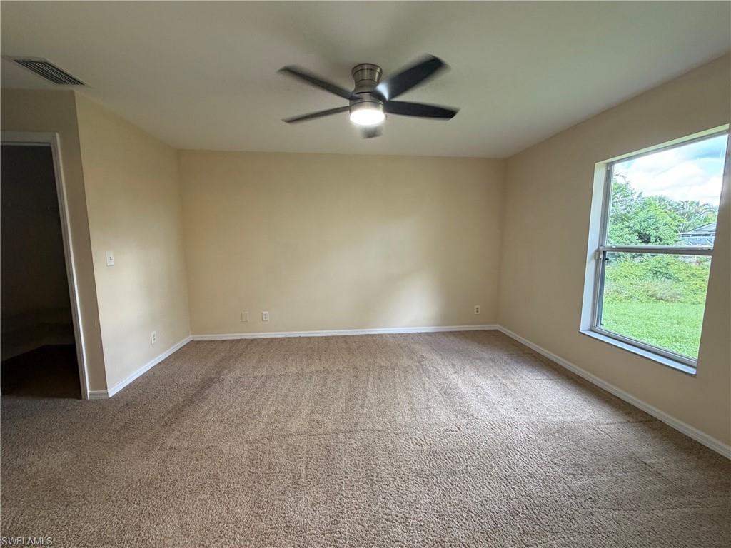 3712 3rd St W Property Photo 5
