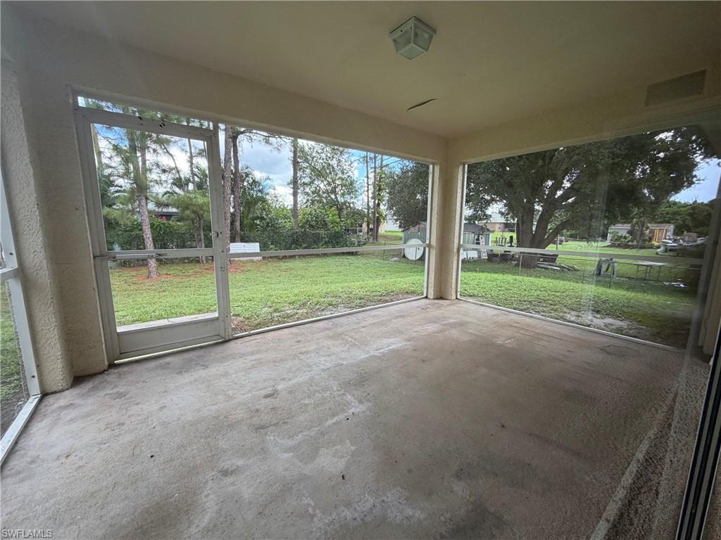 3712 3rd St W Property Photo 16