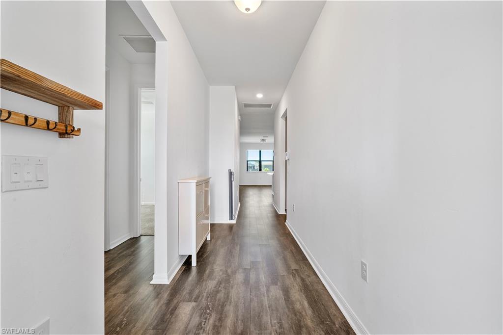 16369 Palmetto St Property Photo 4