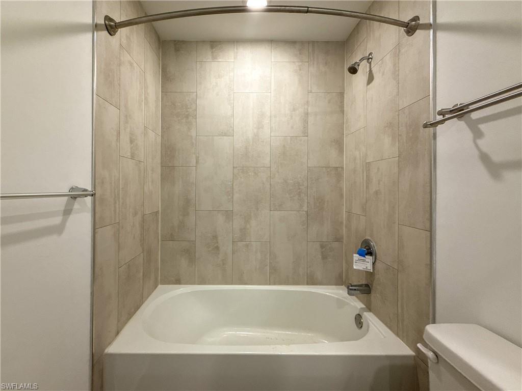 3010 Ne 6th Pl Property Photo 14