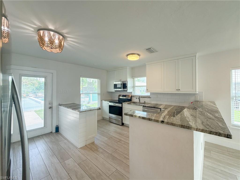 2846 Arbutus St C2 Property Photo 4