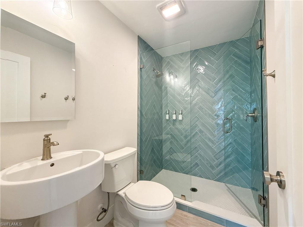2846 Arbutus St C2 Property Photo 16