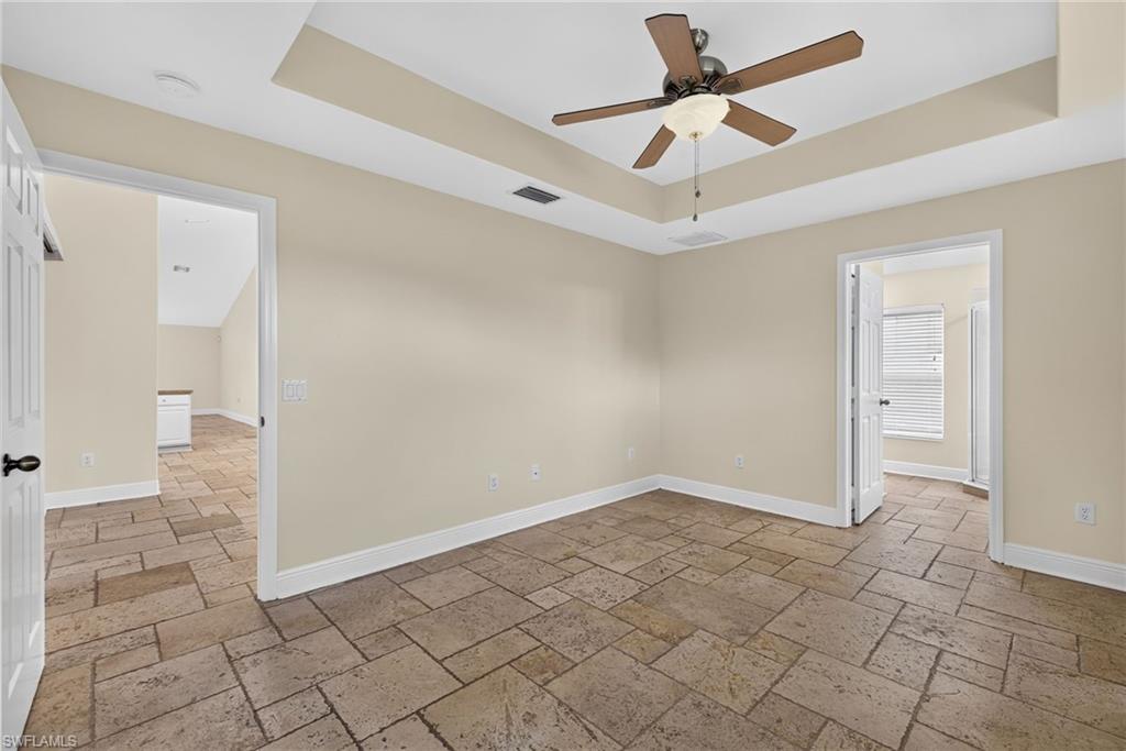 1235 Cloplon St E Property Photo 17
