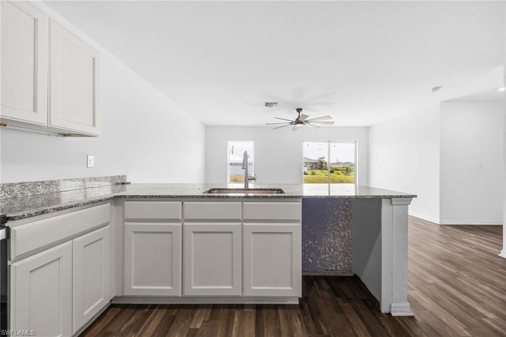 8043 Mangrove Cir Property Photo 5