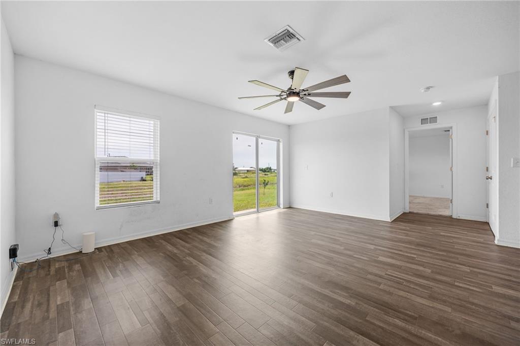 8043 Mangrove Cir Property Photo 8