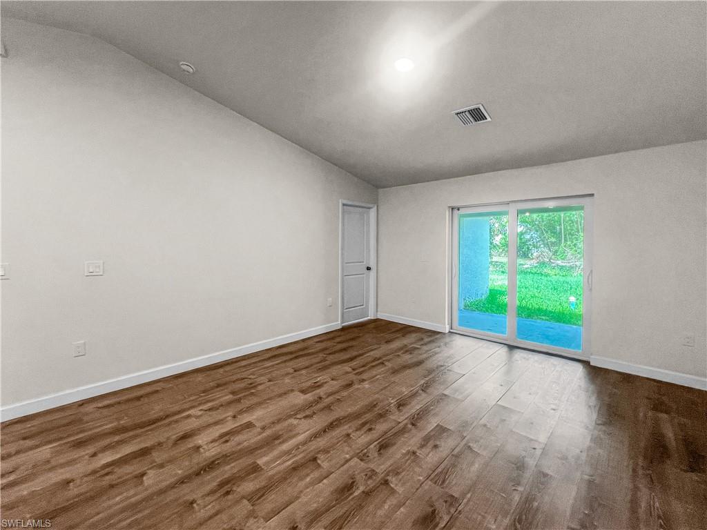 745 Harry Ave S Property Photo 8