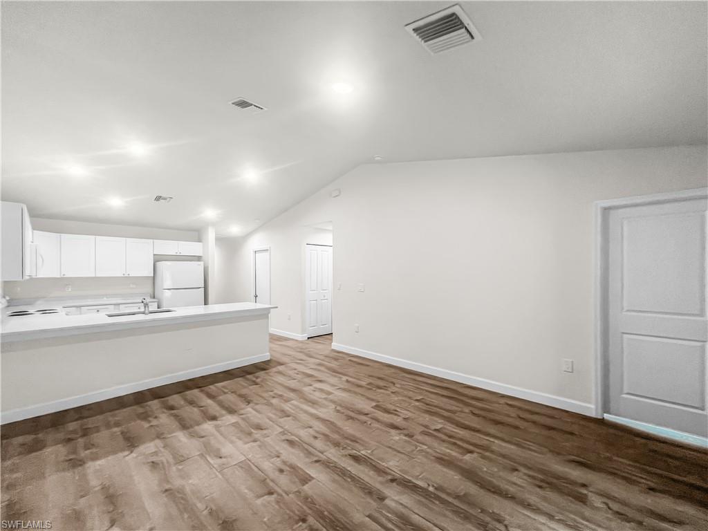 745 Harry Ave S Property Photo 10
