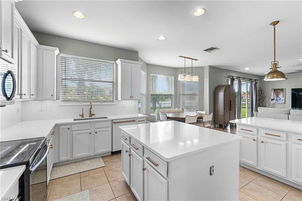 11280 Pond Cypress St Property Photo 10