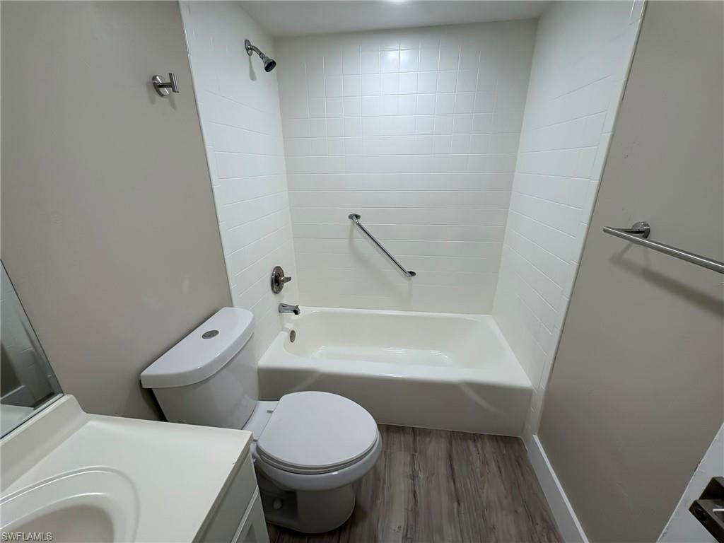 1740 Pine Valley Dr 115 Property Photo 18