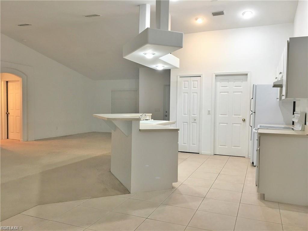 2221 Sw 8th Pl Property Photo 10