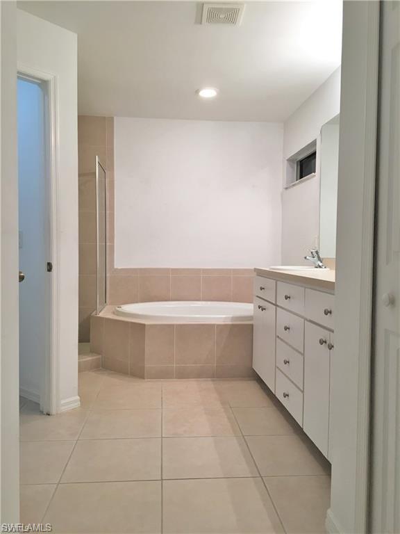 2221 Sw 8th Pl Property Photo 14