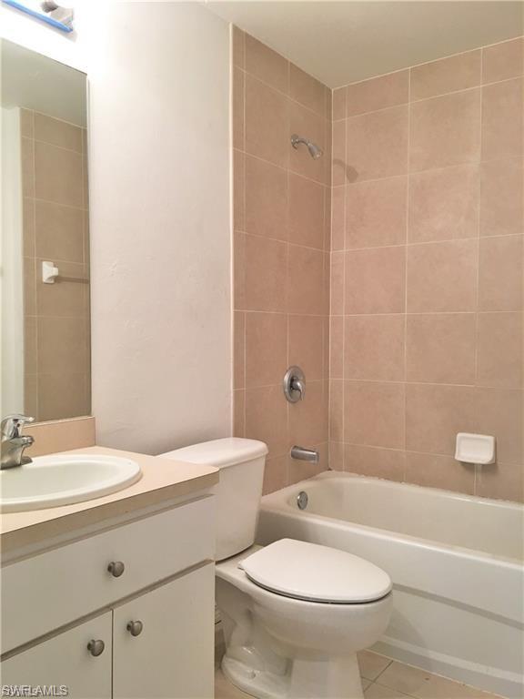 2221 Sw 8th Pl Property Photo 19