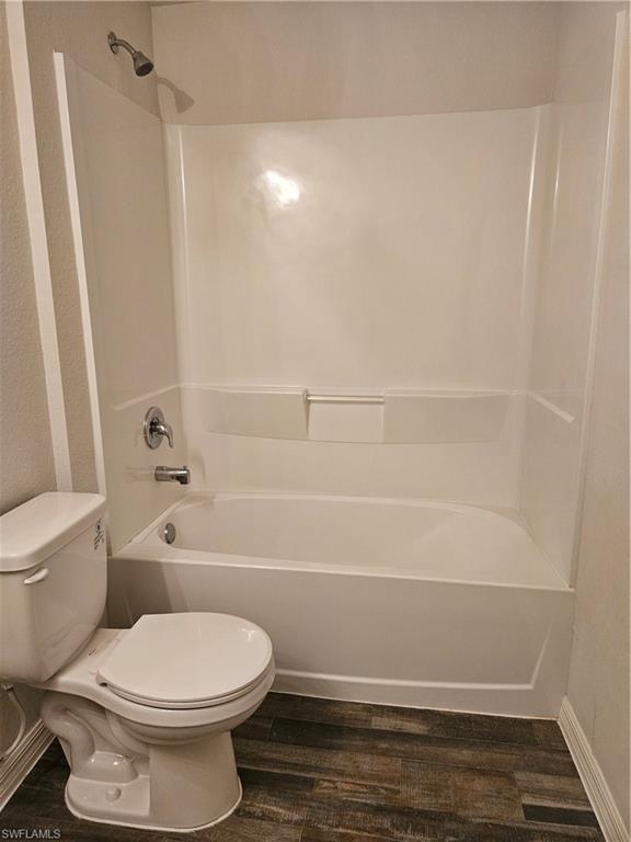 901 Nw 15th Pl Property Photo 4