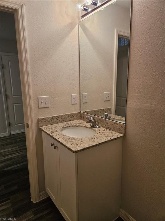 901 Nw 15th Pl Property Photo 5