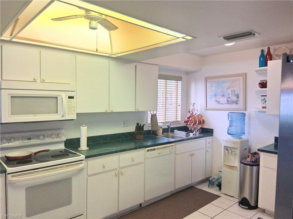 59 Camelot Gardens Blvd 109 Property Photo 7