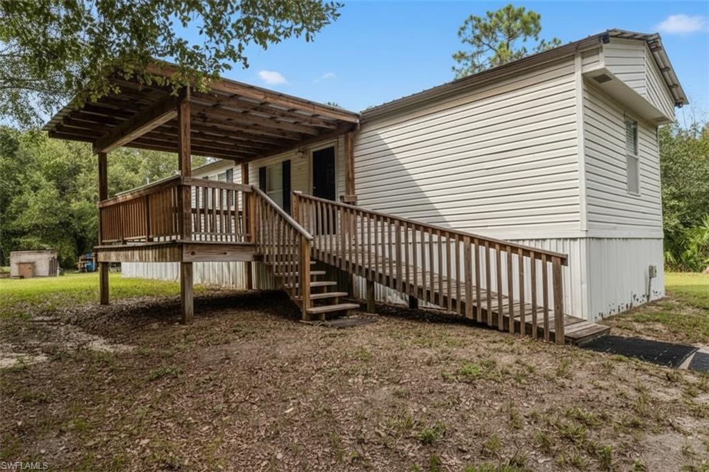 450 Wildwood Ave Property Photo 3