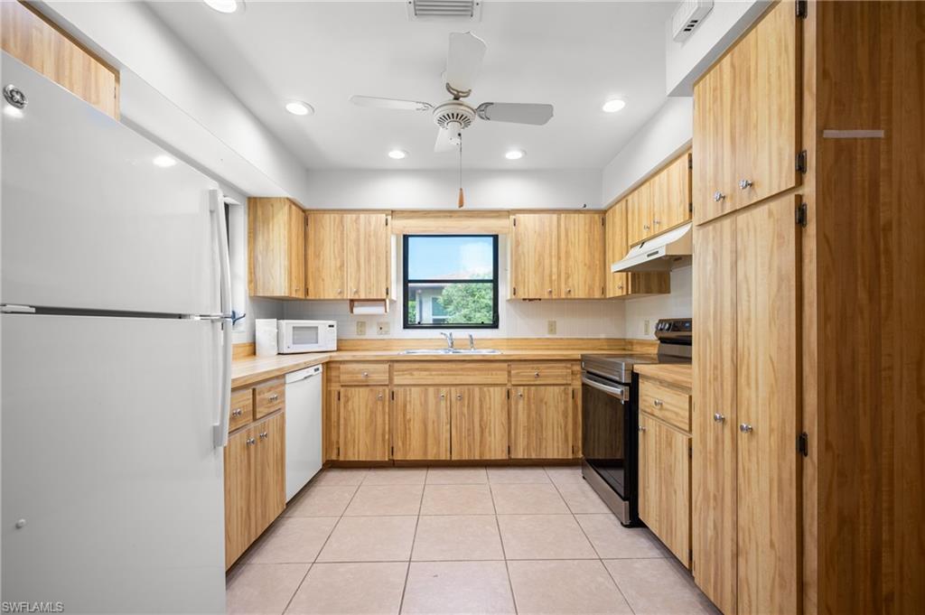 221 High Point Dr Unit A Property Photo 10