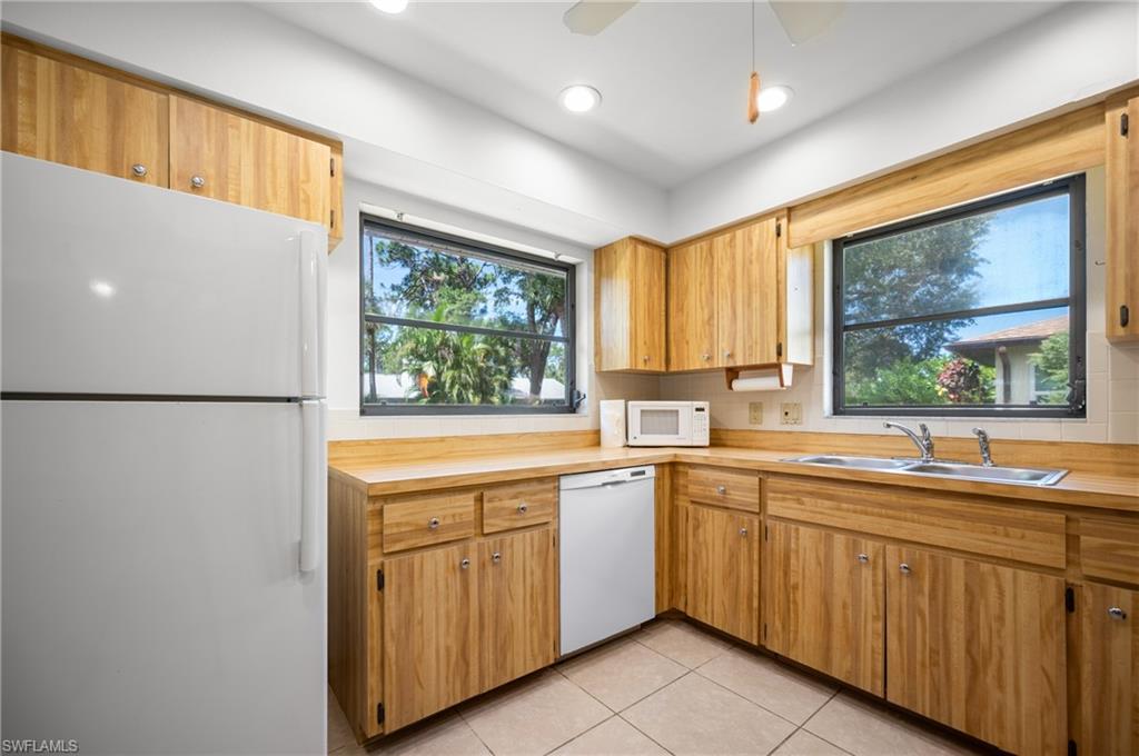 221 High Point Dr Unit A Property Photo 11