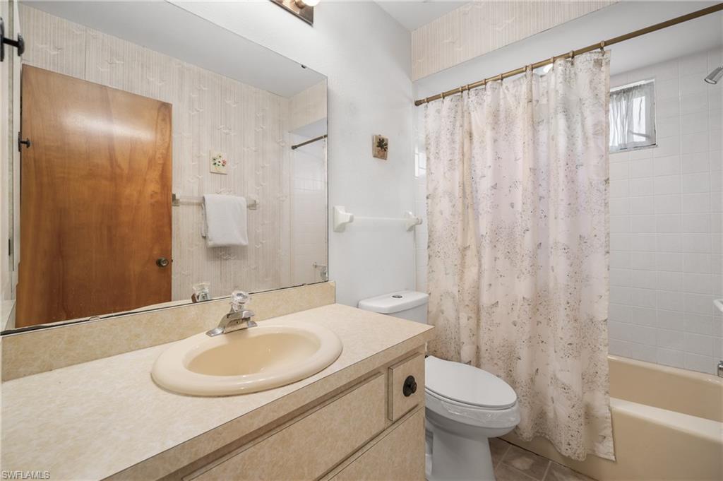 221 High Point Dr Unit A Property Photo 18