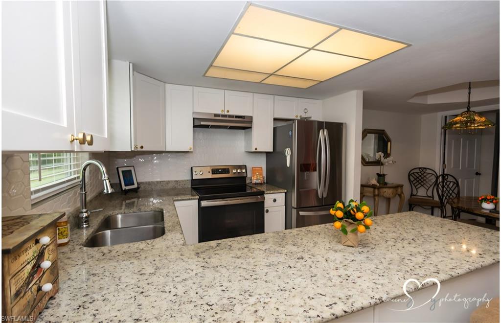 16161 Amberwood Lake Ct Unit J-3 Property Photo 3