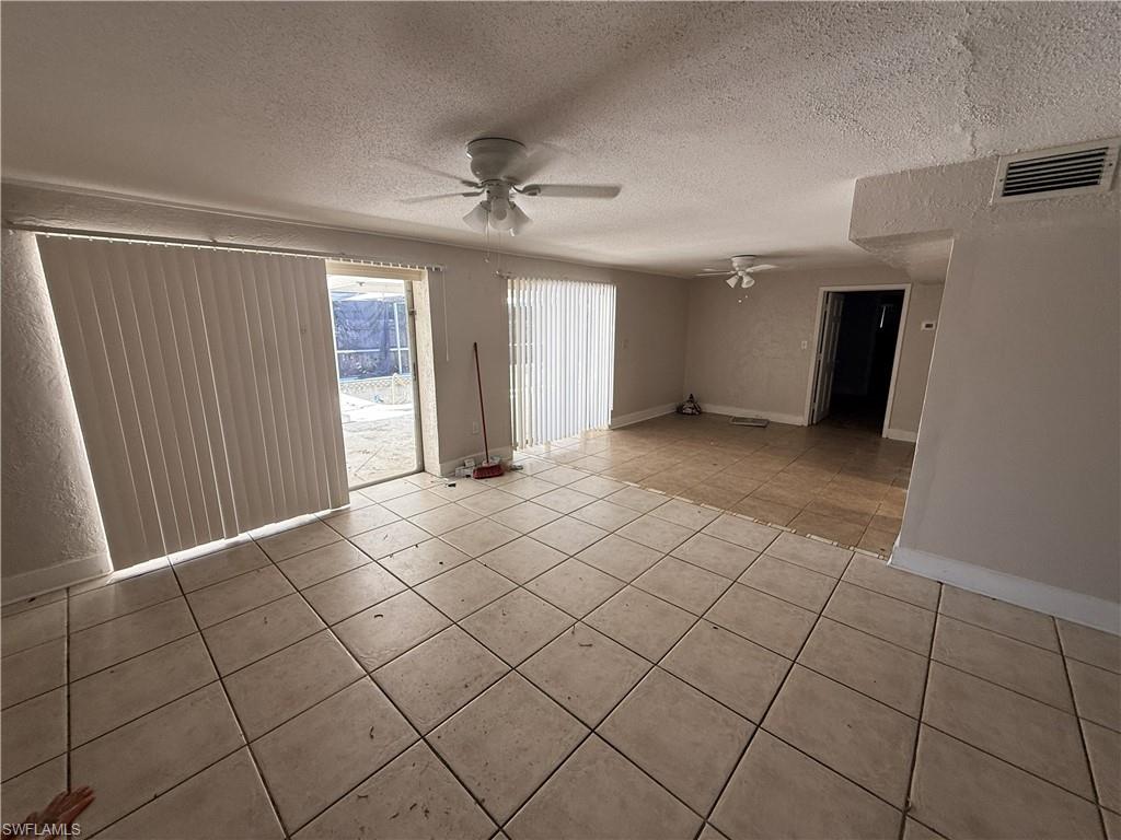 3955 Seminole Ave Property Photo 9