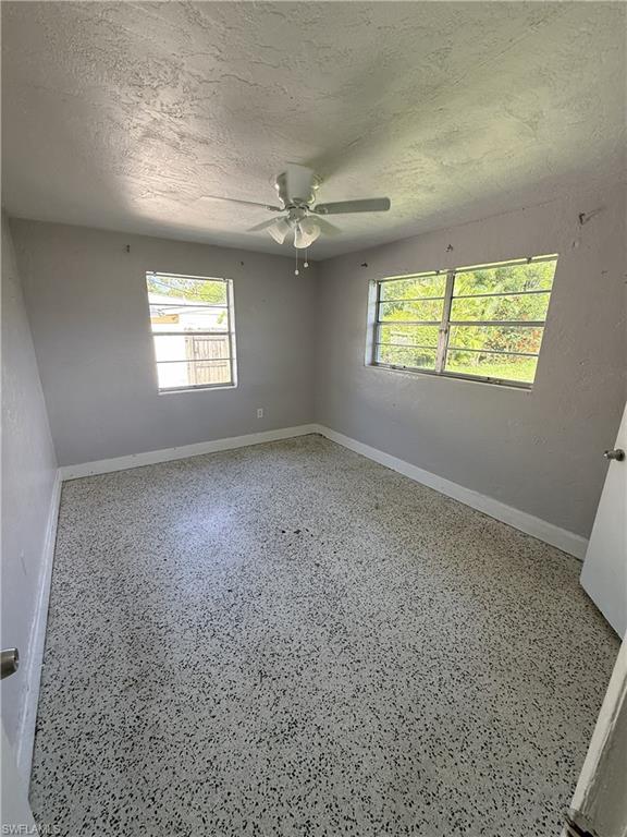 3955 Seminole Ave Property Photo 10