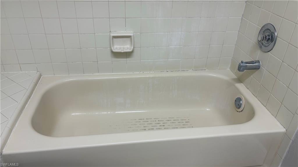 11060 Caravel Cir 105 Property Photo 11
