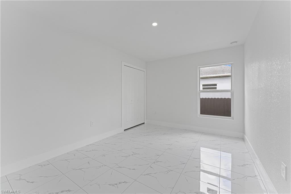 909 Grant Blvd Property Photo 12