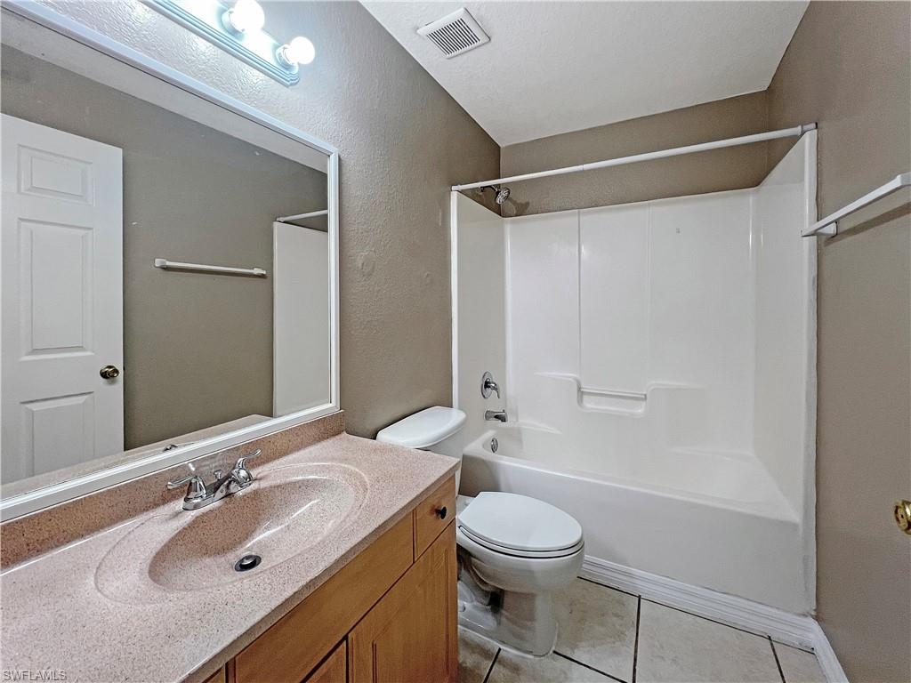 5231 27th St Sw Property Photo 16