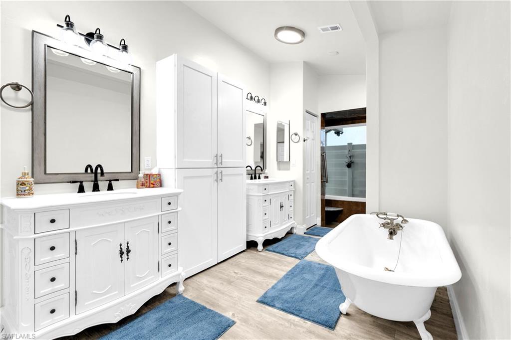 13808 River Forest Dr Property Photo 16