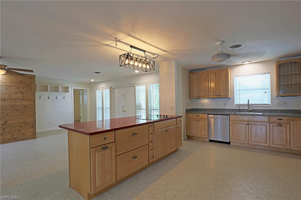 1353 Stadler Dr Property Photo 4