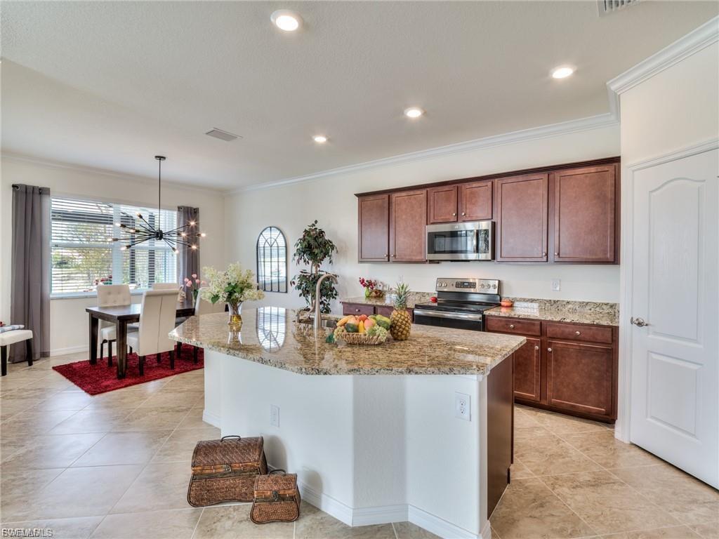10399 Prato Dr Property Photo 5