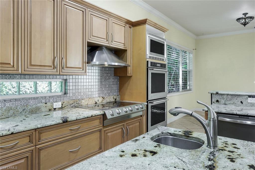 13760 Willow Bridge Dr Property Photo 3