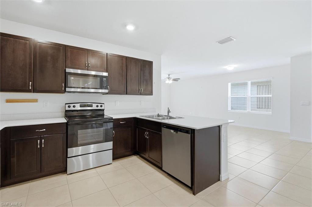 20530 Plumwood Loop Property Photo 4