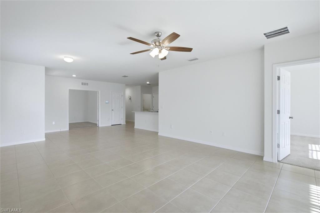 20530 Plumwood Loop Property Photo 8