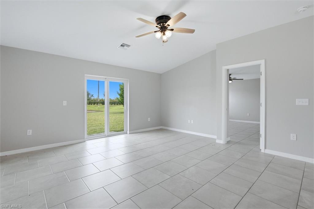 3898 Treasure Oak Way Property Photo 4