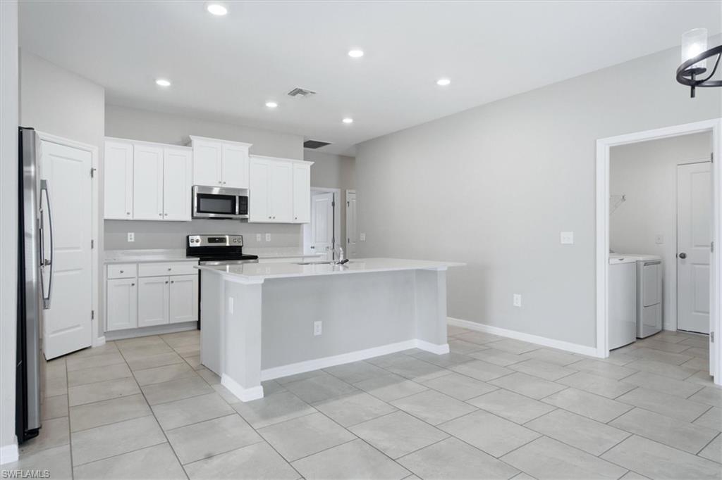 3898 Treasure Oak Way Property Photo 9