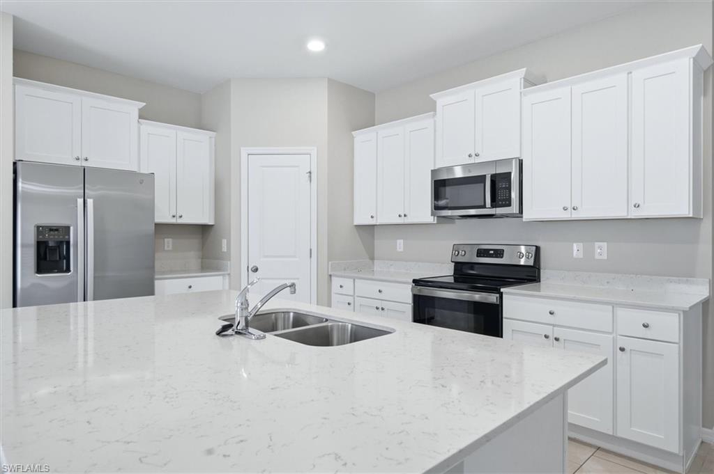 3898 Treasure Oak Way Property Photo 10