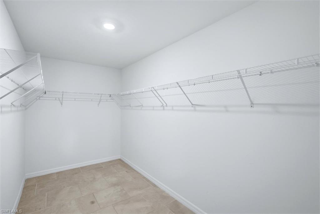3898 Treasure Oak Way Property Photo 17