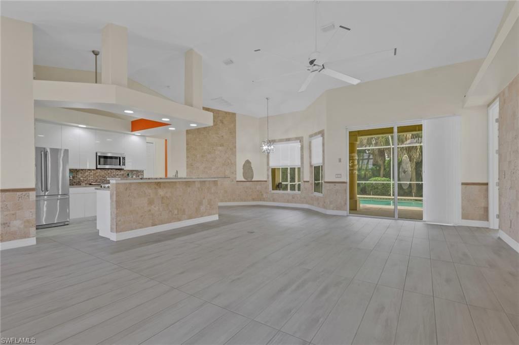 8596 Southwind Bay Cir Property Photo 5