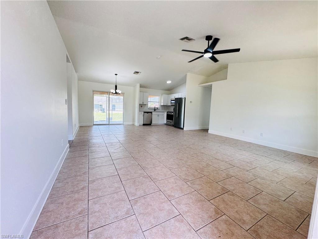 718 Rue Labeau Cir Property Photo 3