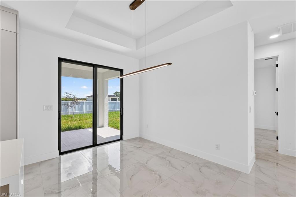 1003 Kismet Pkwy W Property Photo 13