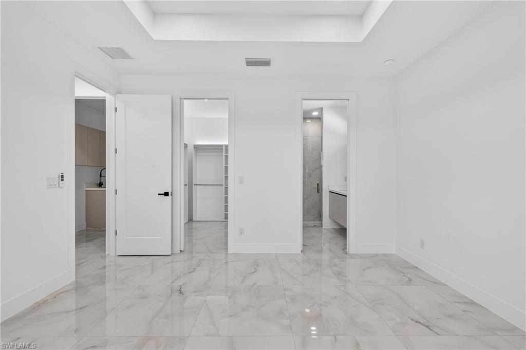 1003 Kismet Pkwy W Property Photo 14