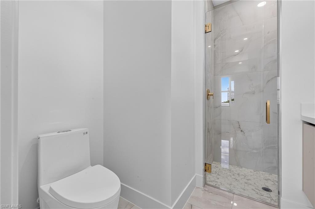 1003 Kismet Pkwy W Property Photo 21