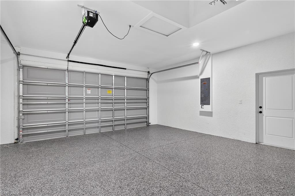 1003 Kismet Pkwy W Property Photo 24