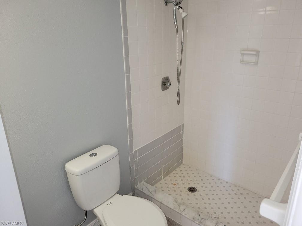 5629 Foxlake Dr Property Photo 9