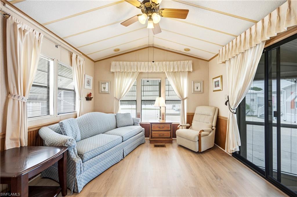 45 Shifting Sands Ave Property Photo 3