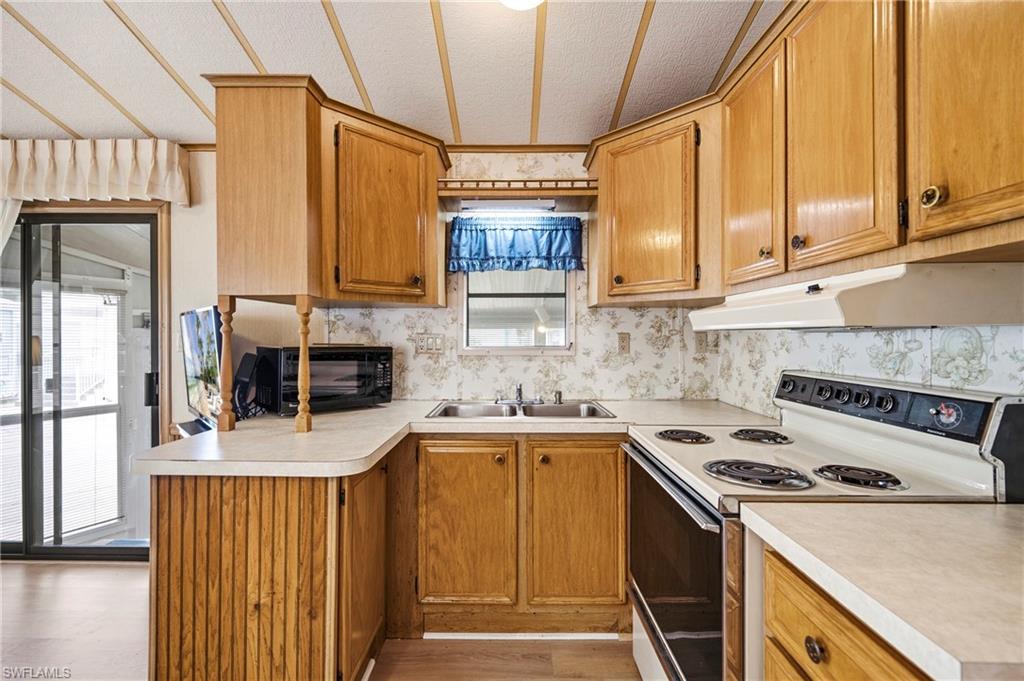 45 Shifting Sands Ave Property Photo 7