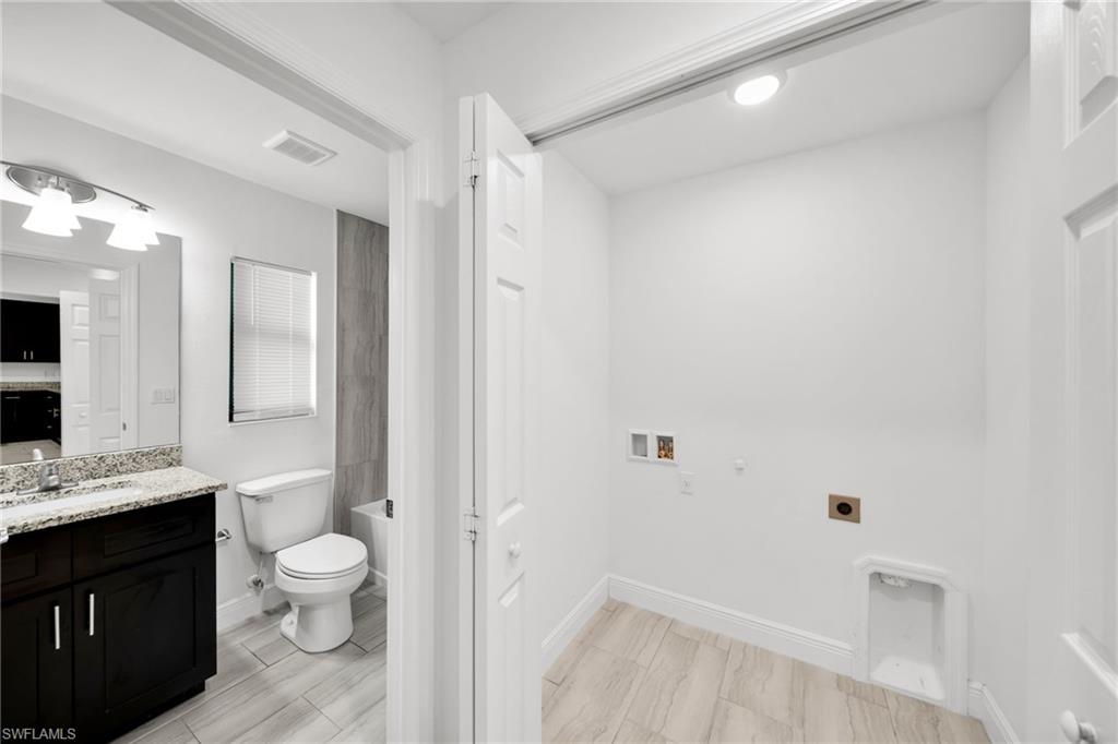 318 Sw 7th Ter Property Photo 13